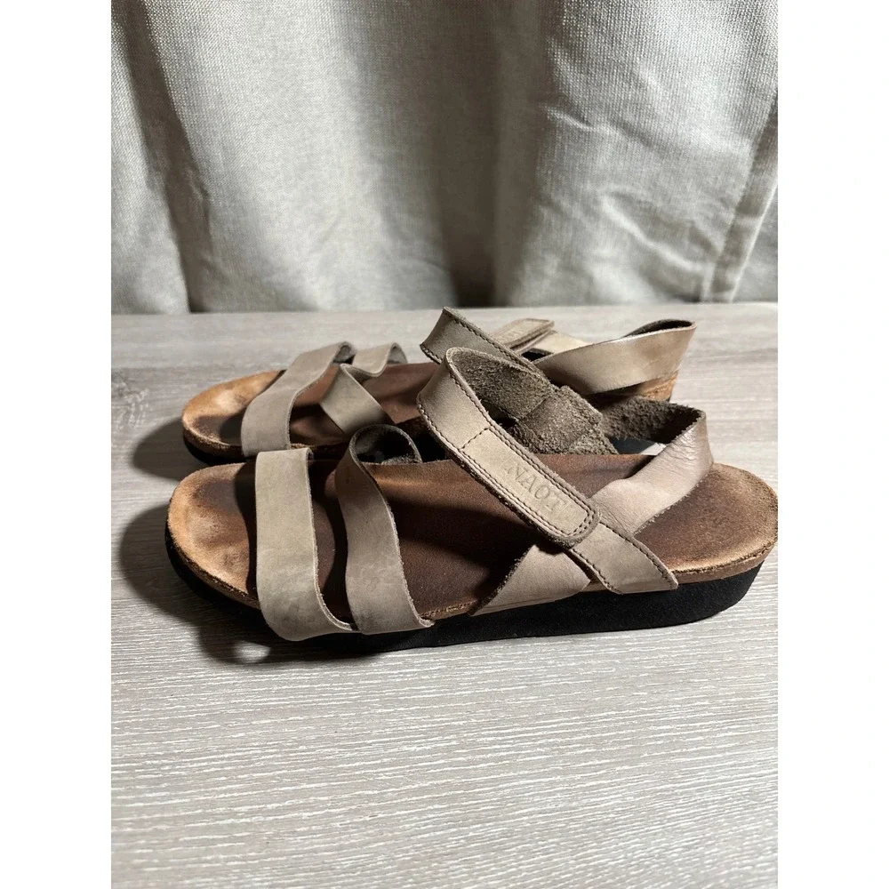 Naot Women 7.5 Tan Leather Strappy Cork Footbed Platform Walking Sandals Nature